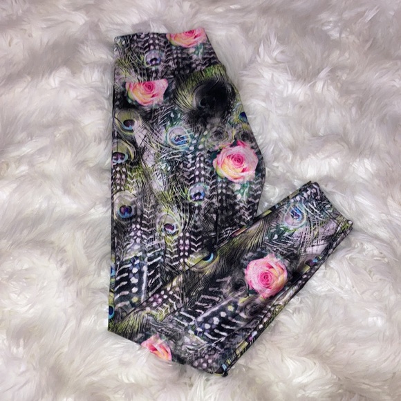 LINEAGE Peacock 🦚 Feather 🪶 Pink Rose 🩷🌹 Leggings - Picture 13 of 15